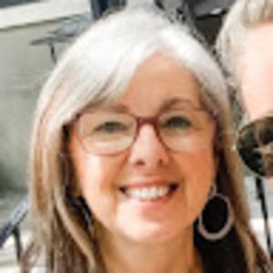 Meet your Posher, Pam